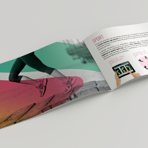 Mockup_HorizontalA5_Brochure_3